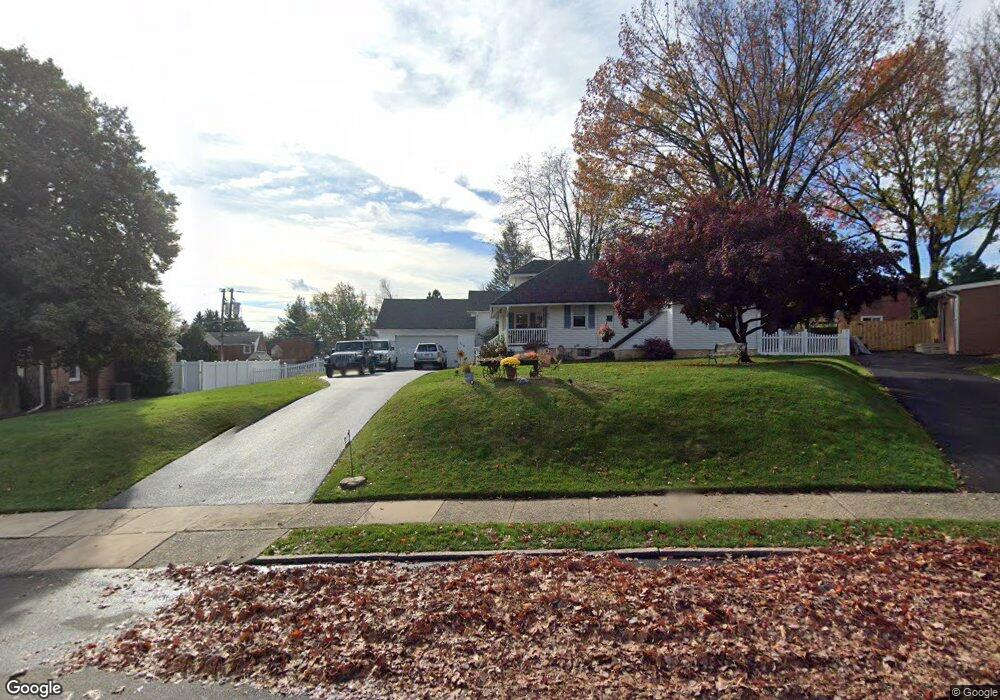 960 Sara Dr, Springfield, PA 19064 - photo 1