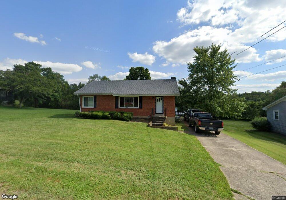 135 Goodloe Ave, Bloomfield, KY 40008 - photo 1