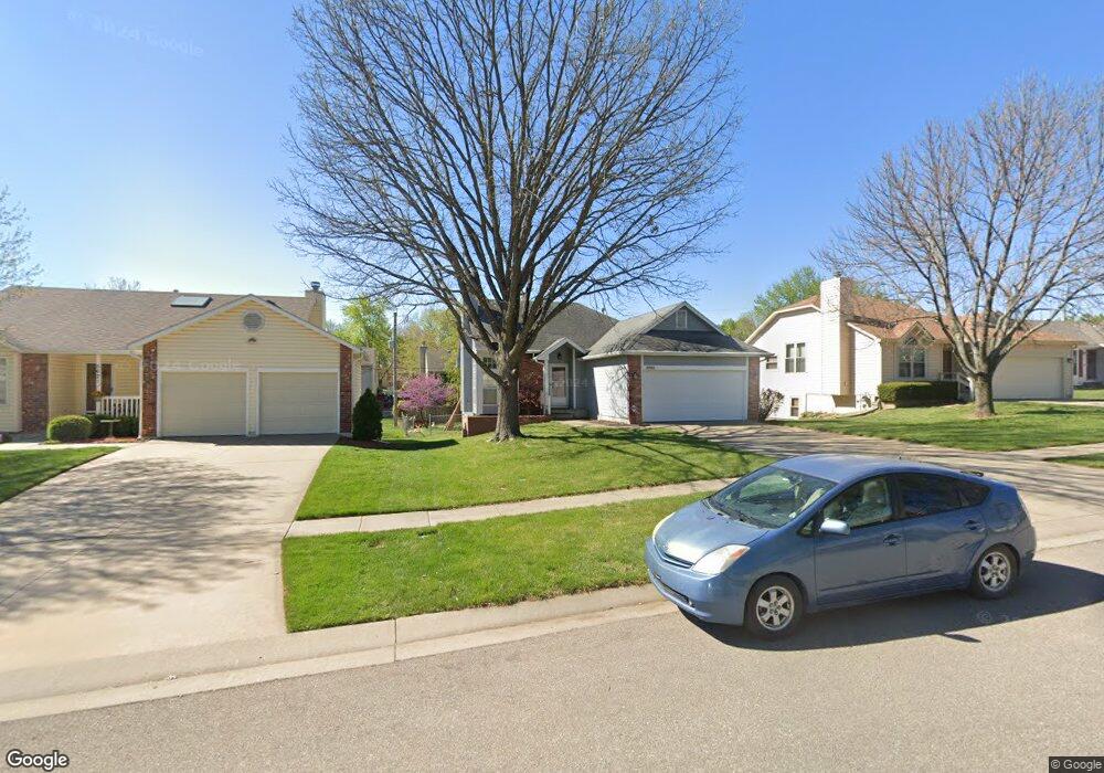 5625 SW 35th Terrace, Topeka, KS 66614 - photo 1