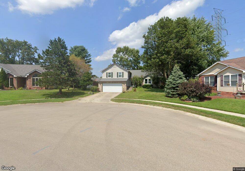 4740 Posthorn Ct, Columbus, IN 47203 - photo 1