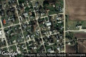316 N Spruce St, Windsor, IL 61957