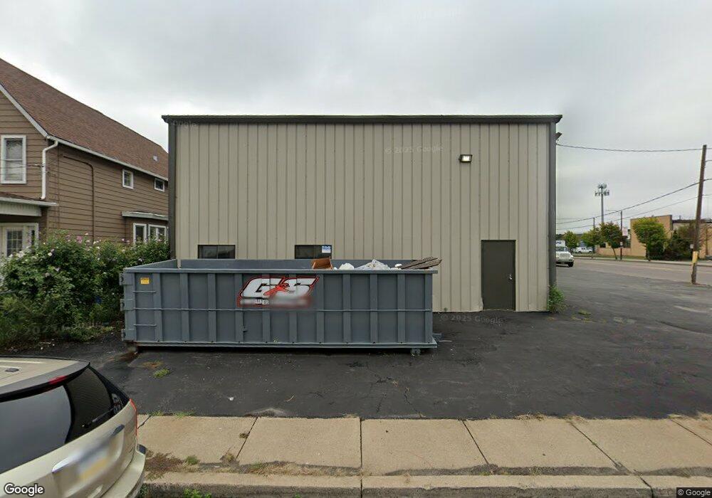 422 New St, Dunmore, PA 18509 - photo 1