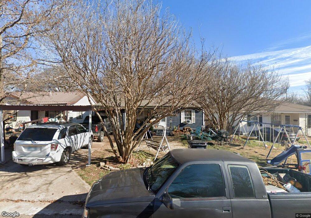 1113 N Louisa Ave, Shawnee, OK 74801 - photo 1