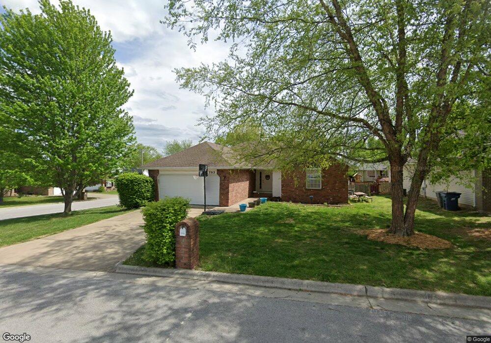 702 S Aurora Ct, Nixa, MO 65714 - photo 1