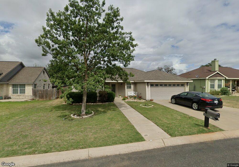 206 Green Oaks Loop, Fredericksburg, TX 78624 - photo 1