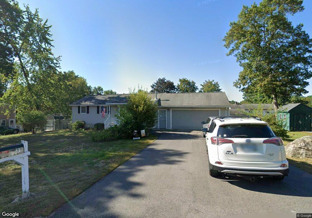 39 Norwich Rd, Nashua, NH 03062 - photo 1