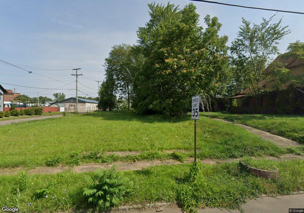 1405 3rd St SE, Canton, OH 44707 - photo 1