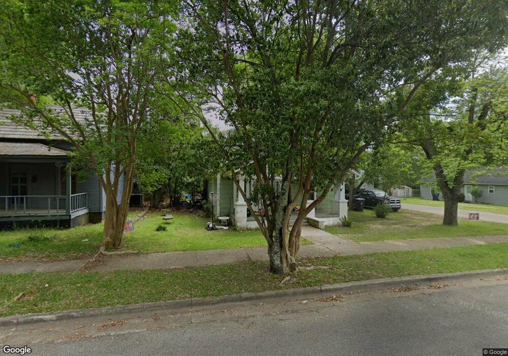 226 W Magnolia St, Fitzgerald, GA 31750 - photo 1