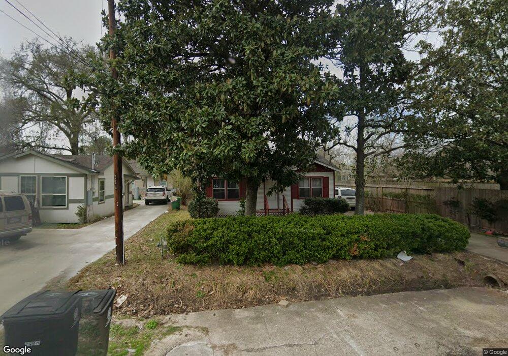 7741 James Franklin St, Houston, TX 77088 - photo 1