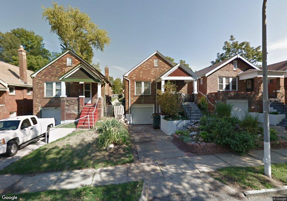 4118 Dryden Ave, Saint Louis, MO 63115 - photo 1