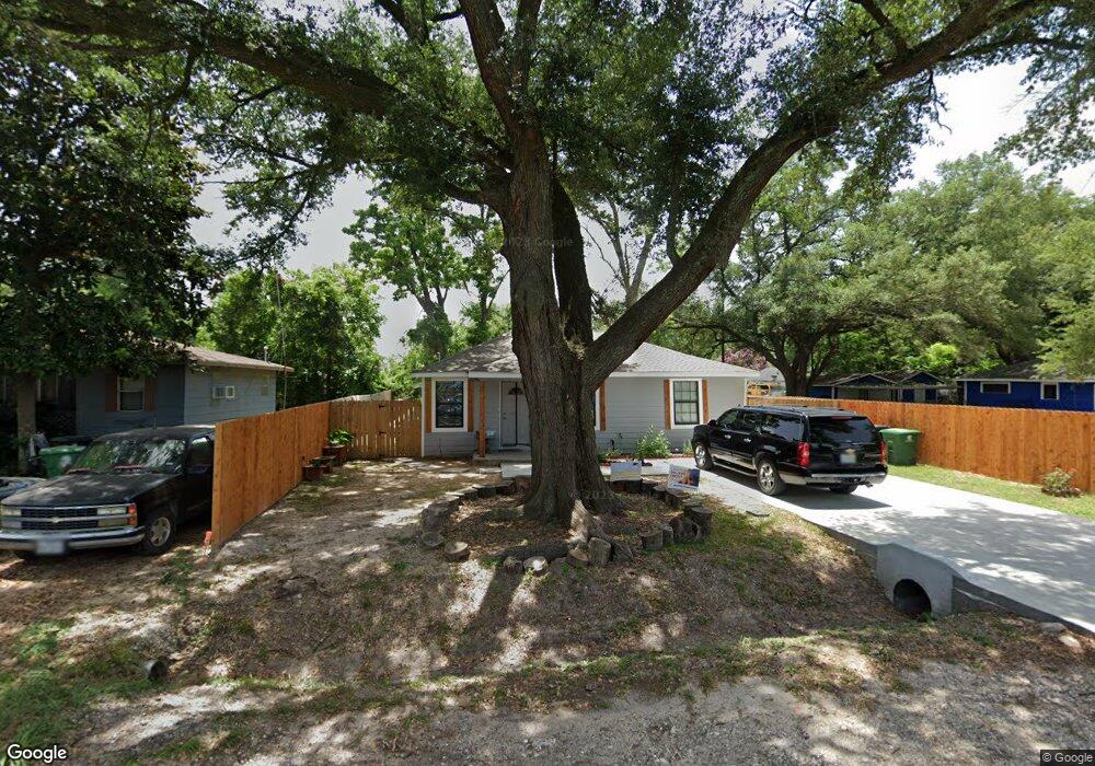 947 Saint Clair St, Houston, TX 77088 - photo 1