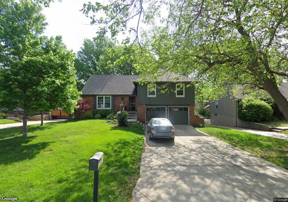 12311 W 100th Place, Lenexa, KS 66215 - photo 1