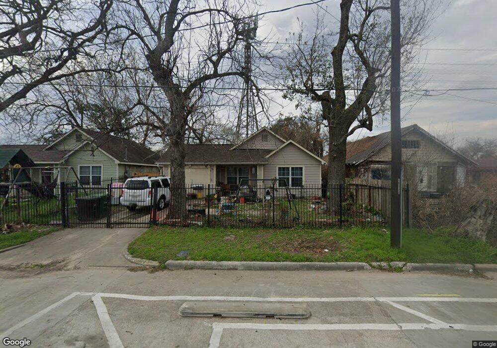 5309 Elysian St, Houston, TX 77009 - photo 1