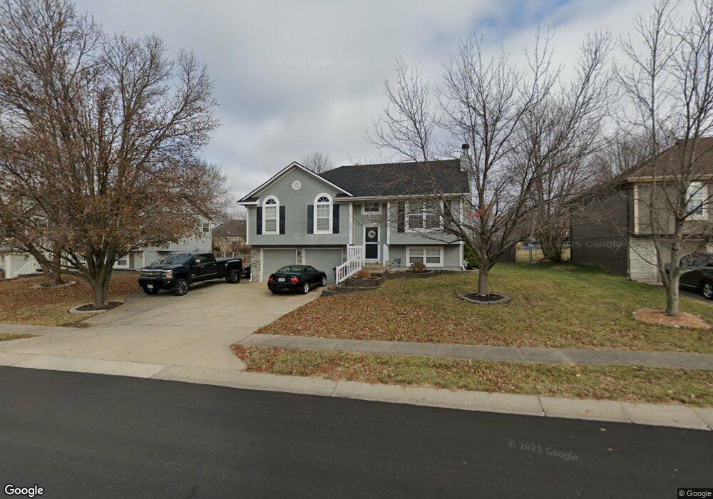 505 S Huntsman Blvd, Raymore, MO 64083 - photo 1
