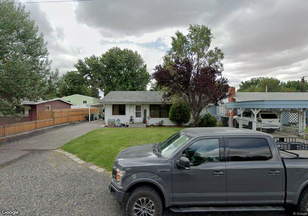 3030 SW Hailey Ave, Pendleton, OR 97801 - photo 1