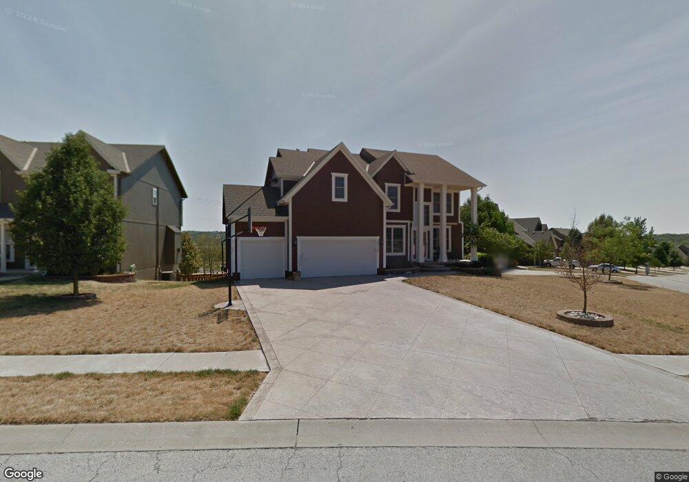 20715 W 58th St, Shawnee, KS 66218 - photo 1