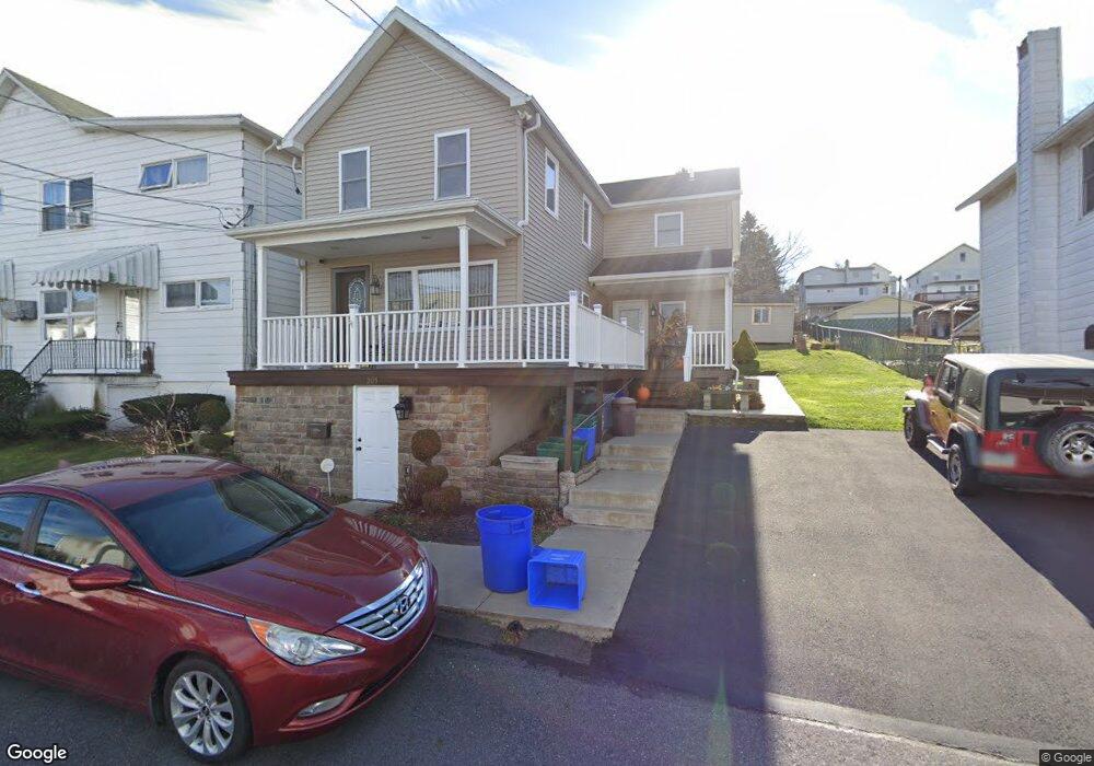 205 Smith St, Dupont, PA 18641 - photo 1