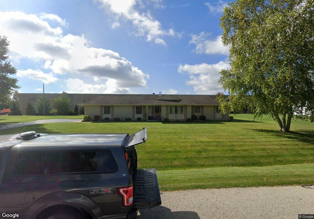 N73W15757 Edelweiss Ln, Menomonee Falls, WI 53051 - photo 1