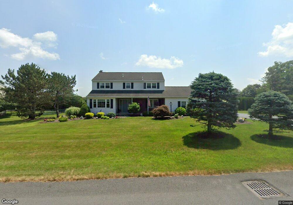 1428 Fox Hollow Rd, Schenectady, NY 12309 - photo 1