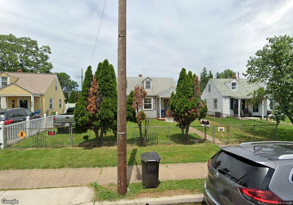 8216 Cornwall Rd, Dundalk, MD 21222 - photo 1