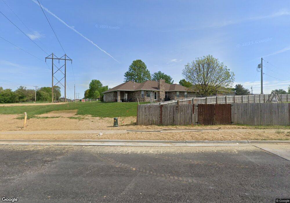 710 W Bryant St, Nixa, MO 65714 - photo 1