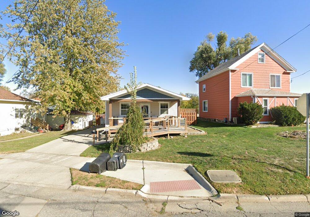 324 E 5th St N, Newton, IA 50208 - photo 1