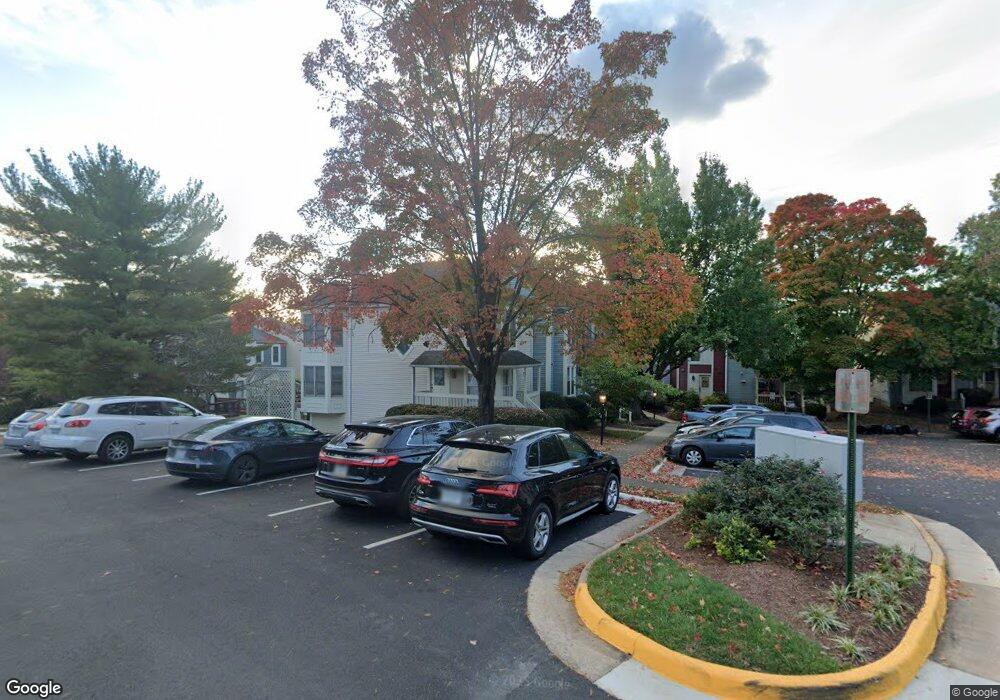 11907 Crosswind Ct, Reston, VA 20194 - photo 1