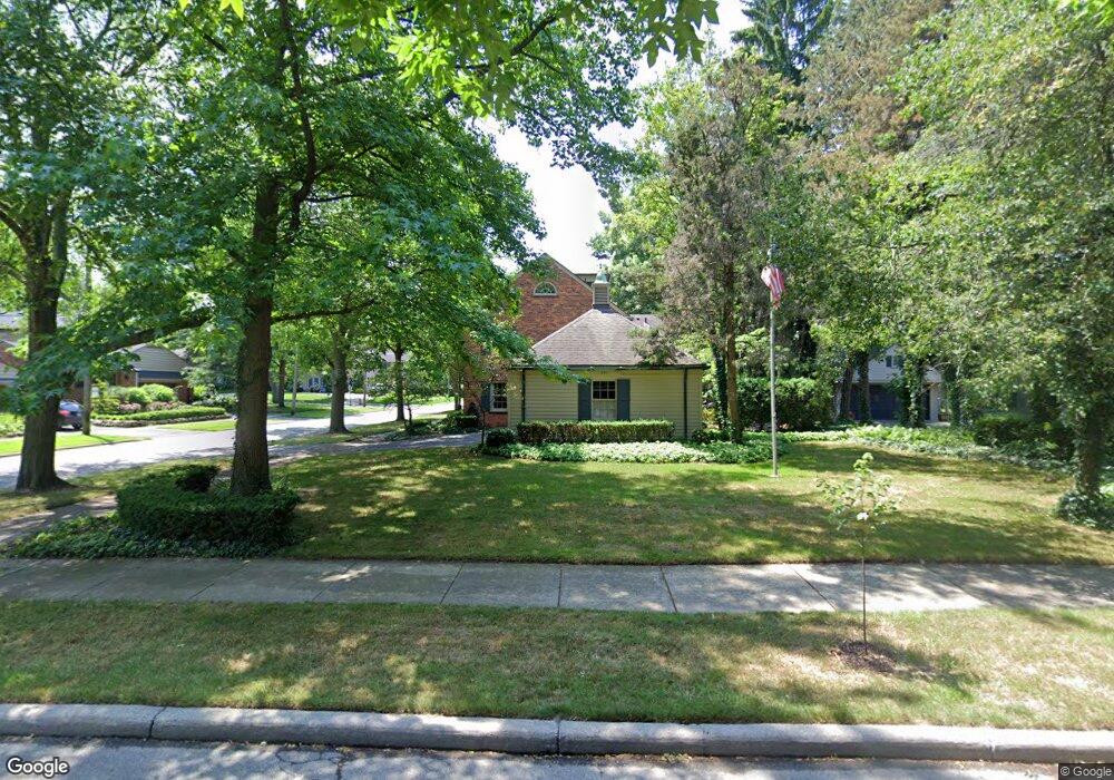 251 Hamilton Ct, Grosse Pointe Farms, MI 48236 - photo 1