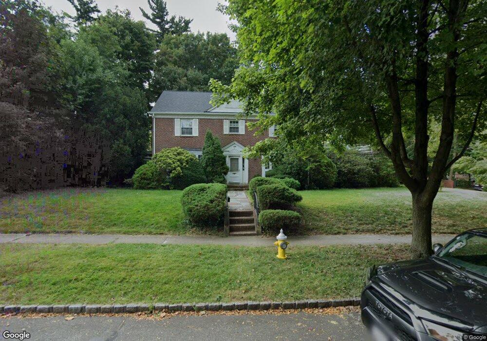 100 Overlook Ave, Great Neck, NY 11021 - photo 1