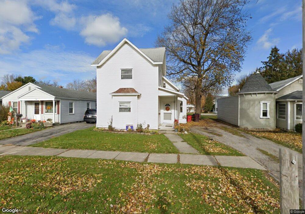 320 W Buckeye Ave, Ada, OH 45810 - photo 1