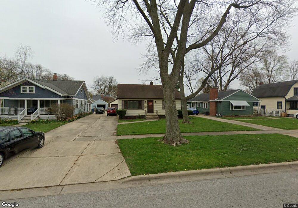 336 S Commonwealth Ave, Aurora, IL 60506 - photo 1
