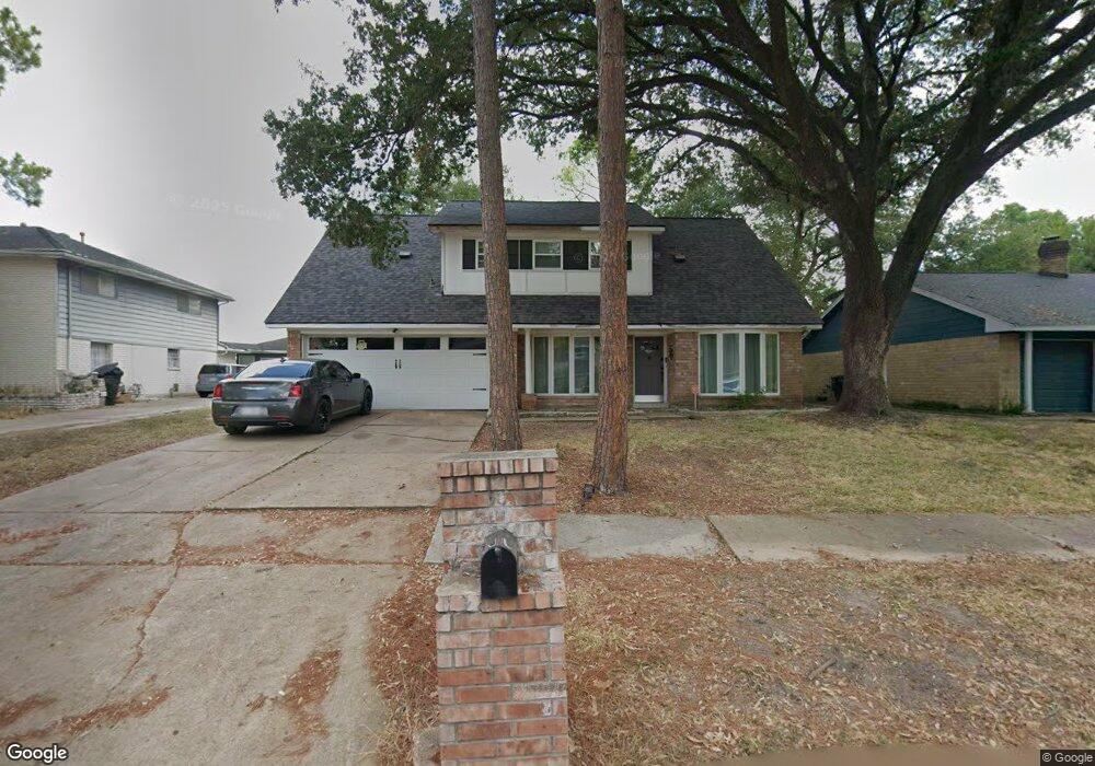 7606 Green Lawn Dr, Houston, TX 77088 - photo 1