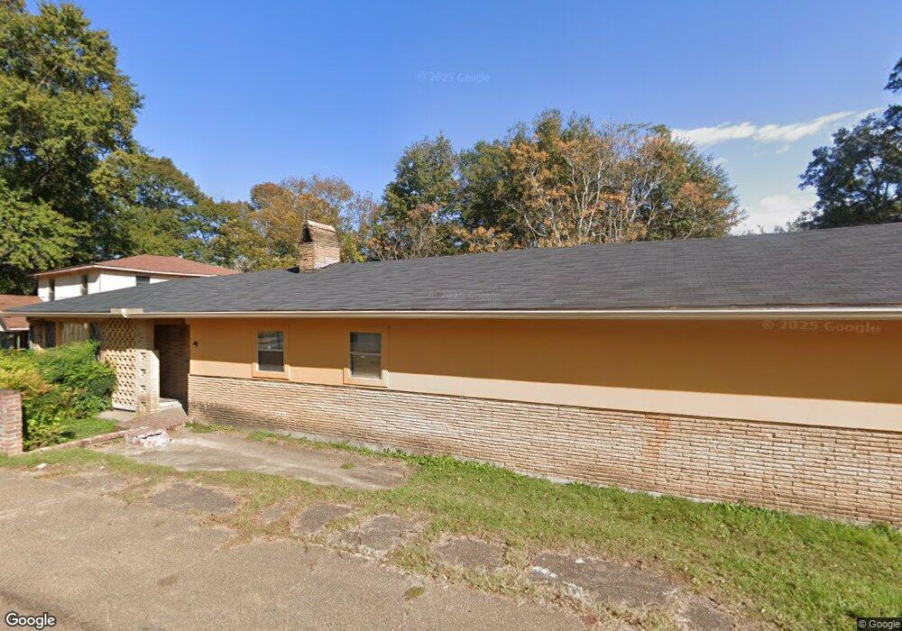 819 11th St, McComb, MS 39648 - photo 1