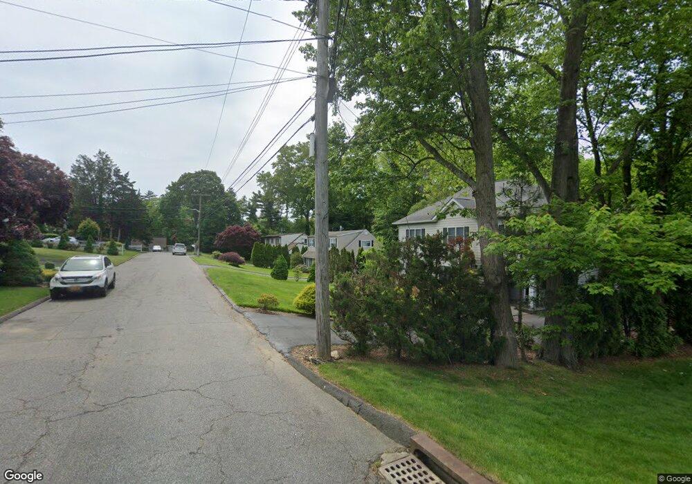 5 Maple Ct, Rye Brook, NY 10573 - photo 1