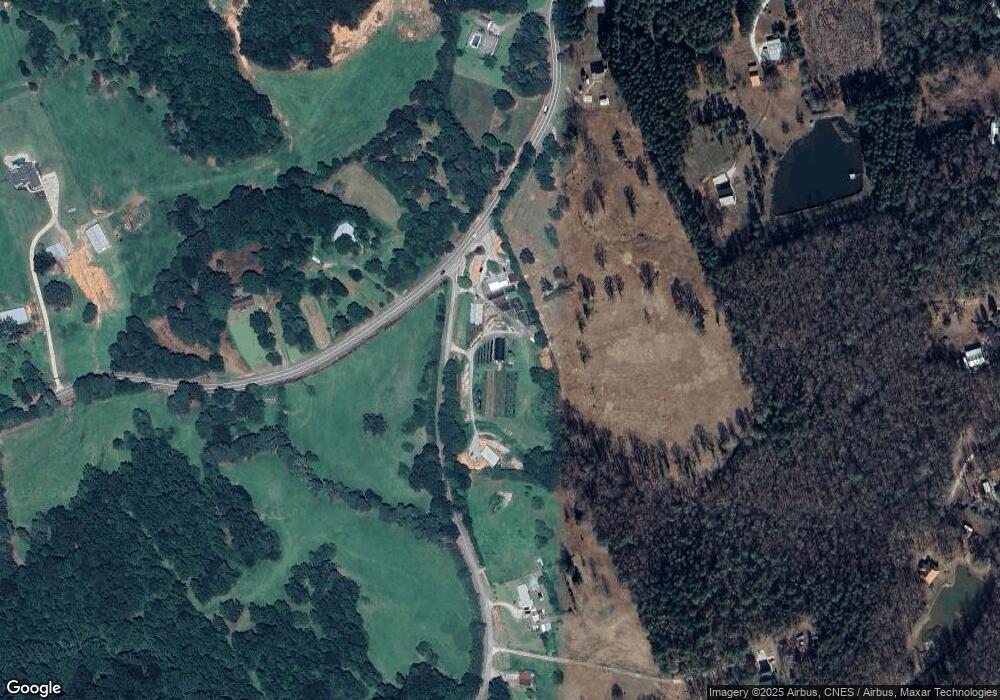 2760 Gumlog Rd, Martin, GA 30557 - photo 1