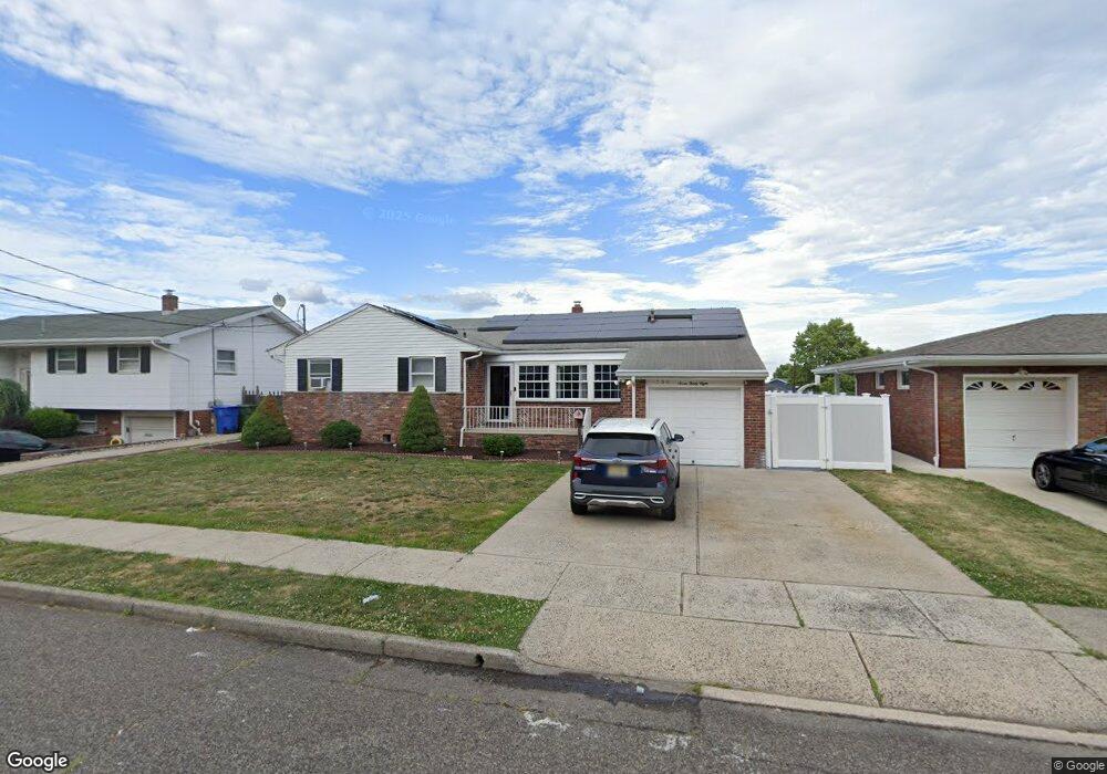 738 Columbus Dr, Perth Amboy, NJ 08861 - photo 1