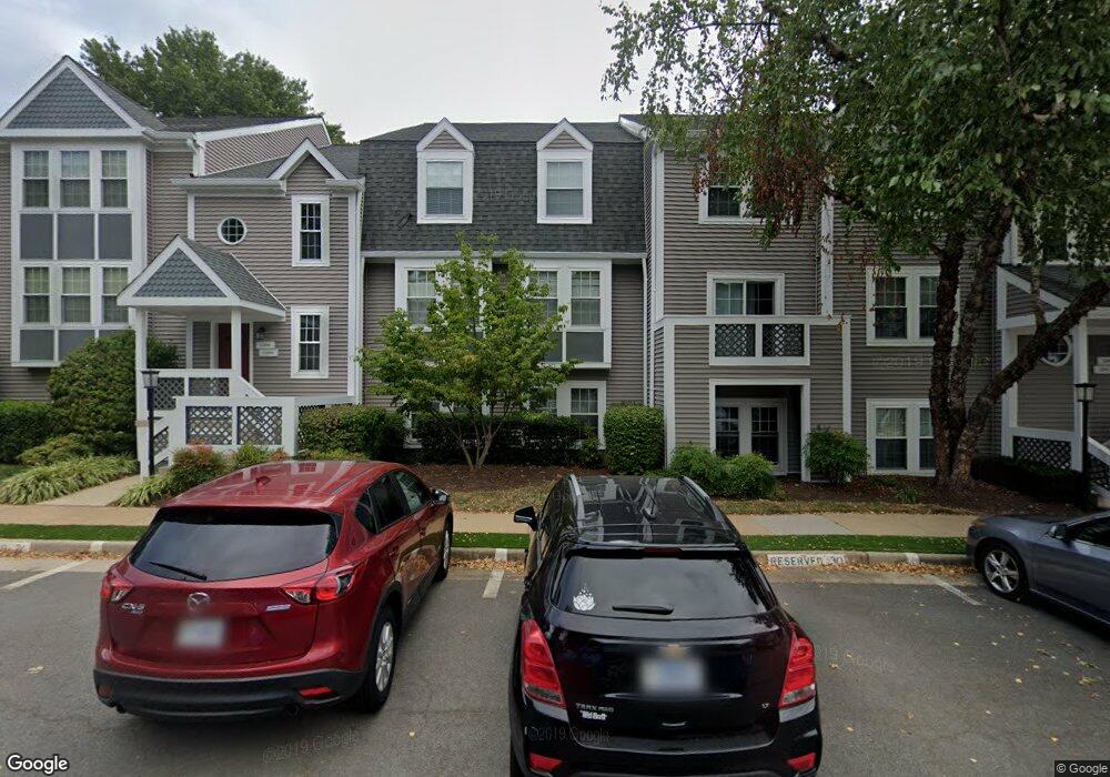 12890 Grays Pointe Road B unit 12890B, Fairfax, VA 22033 - photo 1