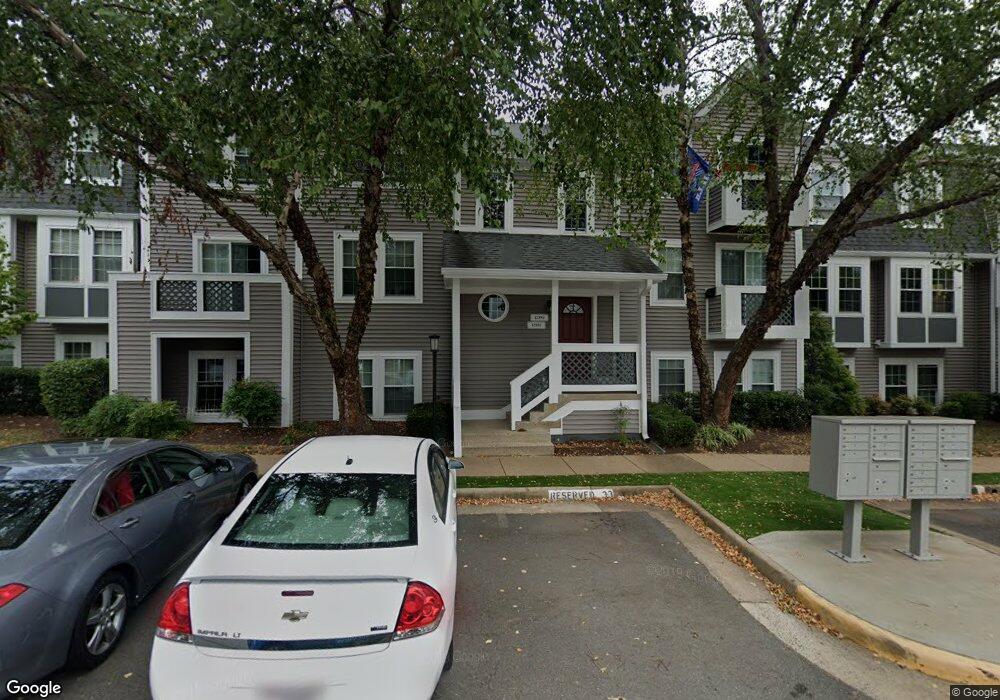 12898 Grays Pointe Road C unit C, Fairfax, VA 22033 - photo 1