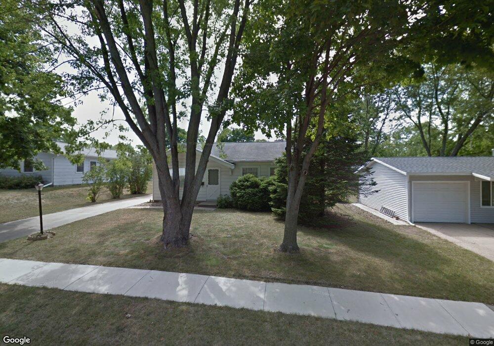 960 S 6th St, Marion, IA 52302 - photo 1