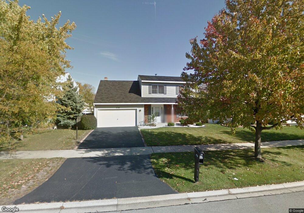 2738 Gateshead Dr, Naperville, IL 60564 - photo 1