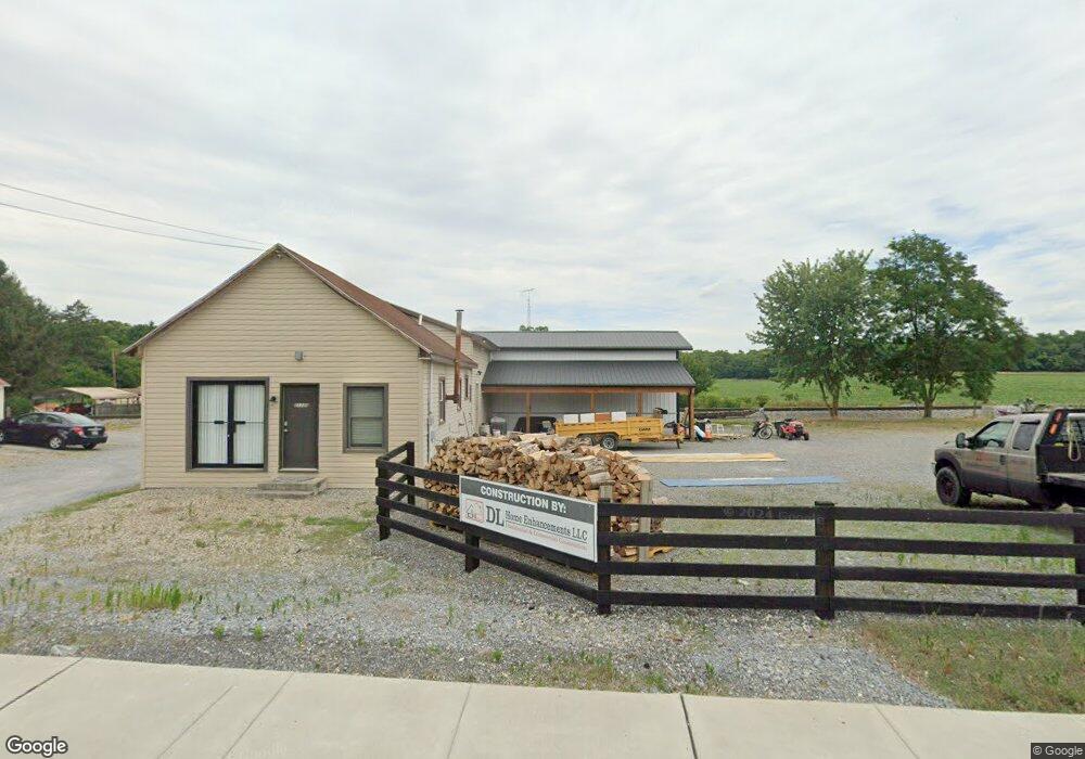 21114 Twin Springs Dr, Chewsville, MD 21721 - photo 1