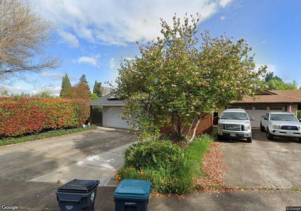 601 Hemlock Ave, Central Point, OR 97502 - photo 1