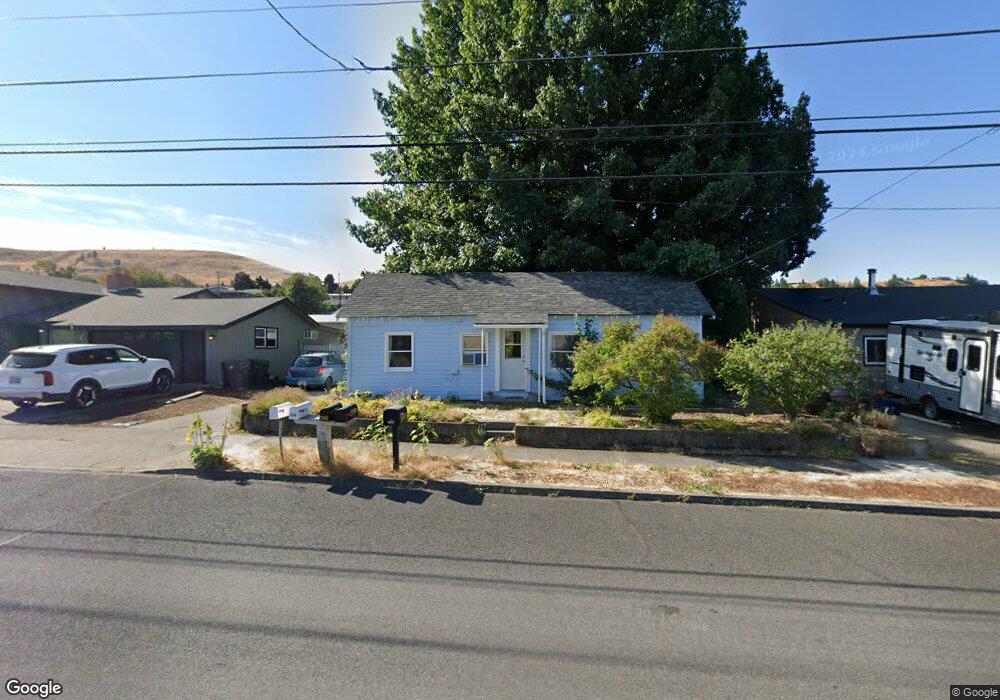 2106 E 12th St, the Dalles, OR 97058 - photo 1