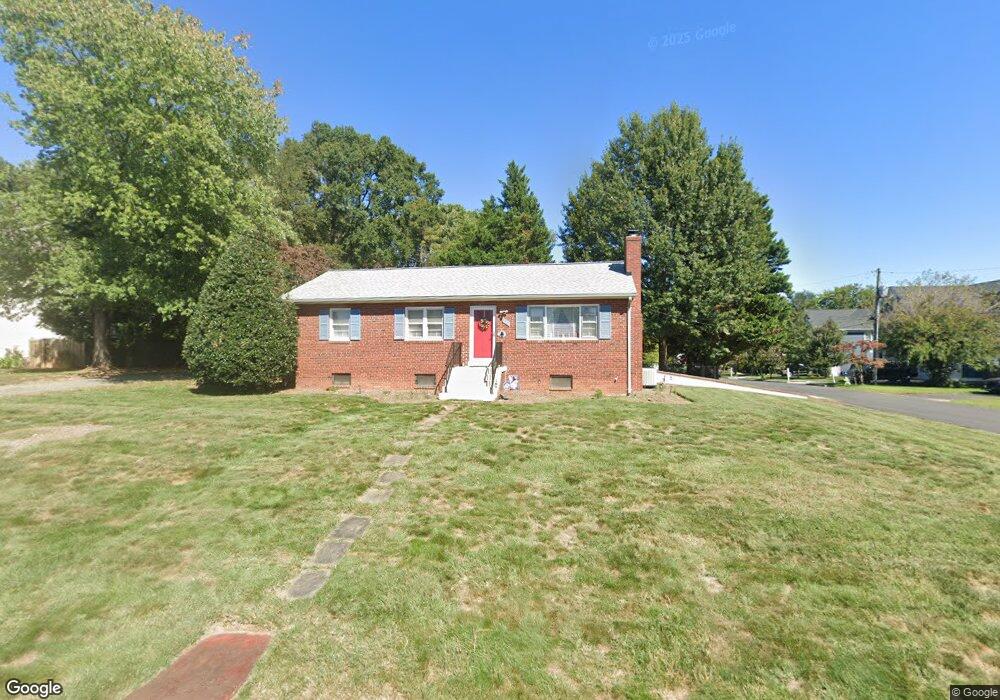 310 Glyndon St SE, Vienna, VA 22180 - photo 1