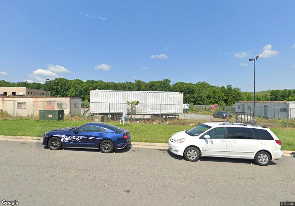 7034 Colchester Park Dr, Manassas, VA 20112 - photo 1