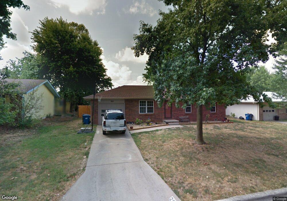 202 E Scott Wayne Dr, Nixa, MO 65714 - photo 1