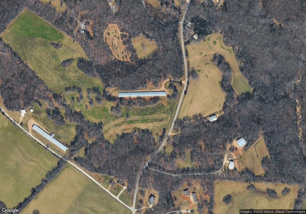 582 Brewer Rd, Lula, GA 30554 - photo 1