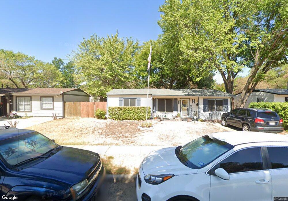 950 Highland Dr, Grand Prairie, TX 75051 - photo 1