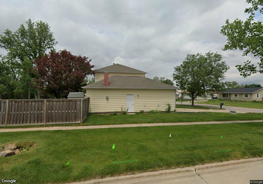 10 Julia Ann Dr NW, Cedar Rapids, IA 52405 - photo 1