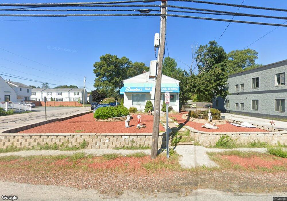 257 Quaker Ln, West Warwick, RI 02893 - photo 1